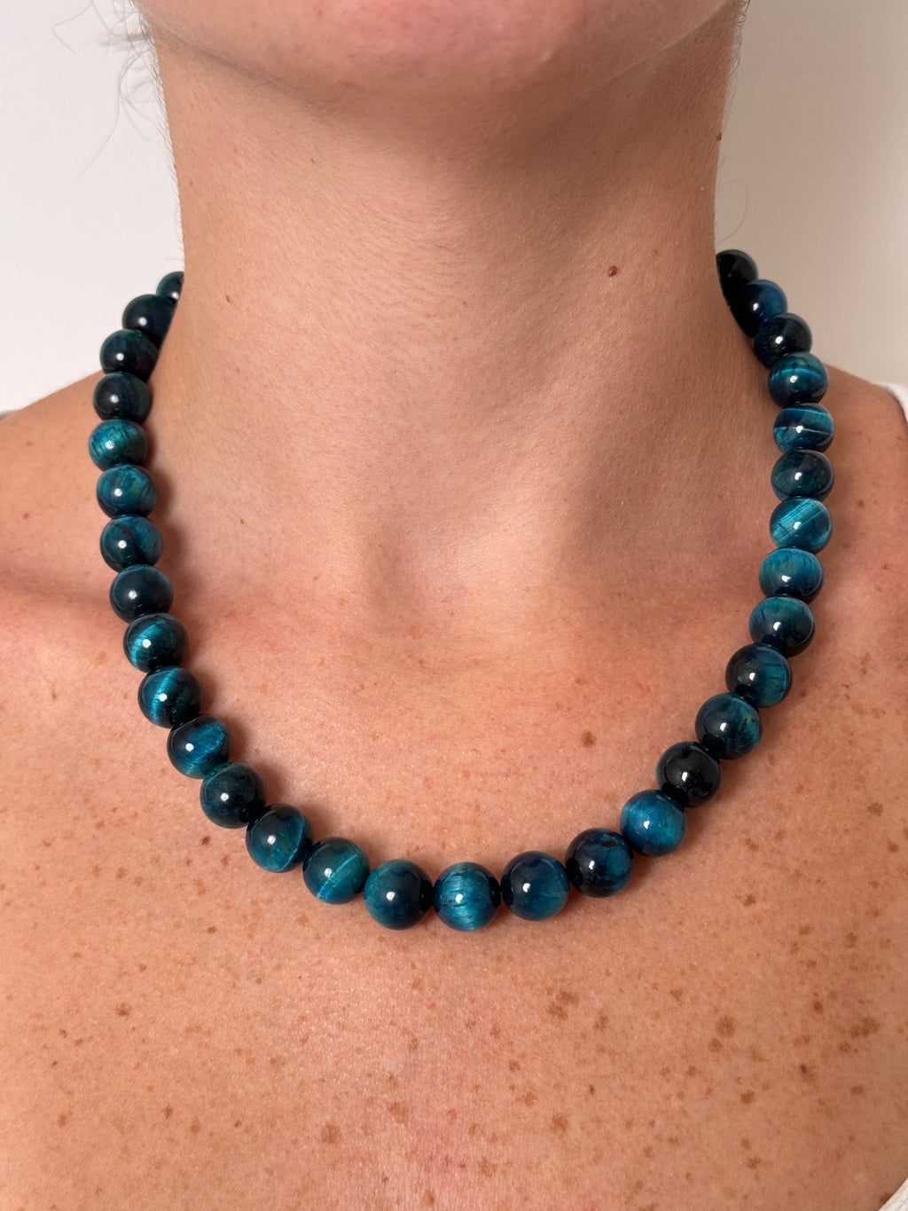 Round Stone Necklace