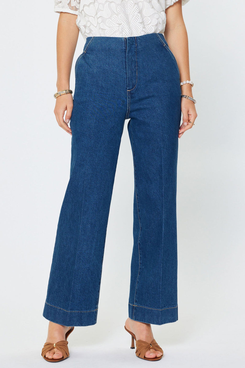 Waistband-Free Jeans