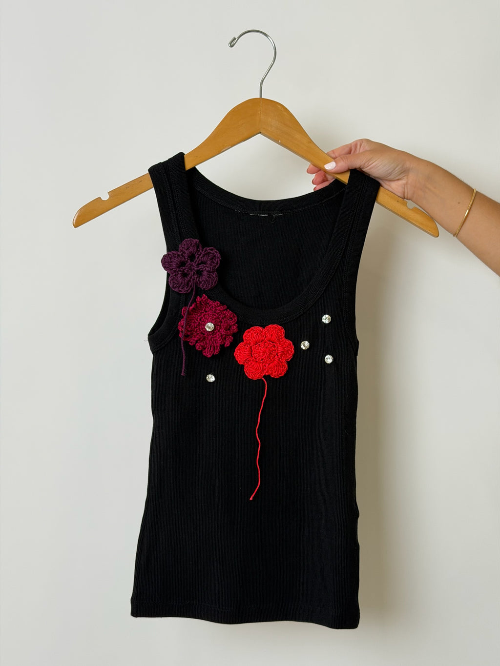 Crochet Flowers Tank Top Black