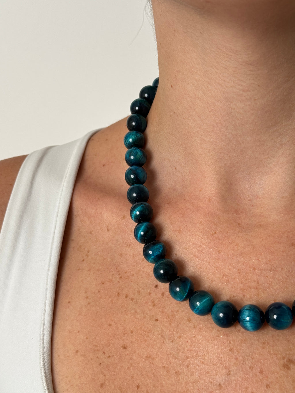 Round Stone Necklace