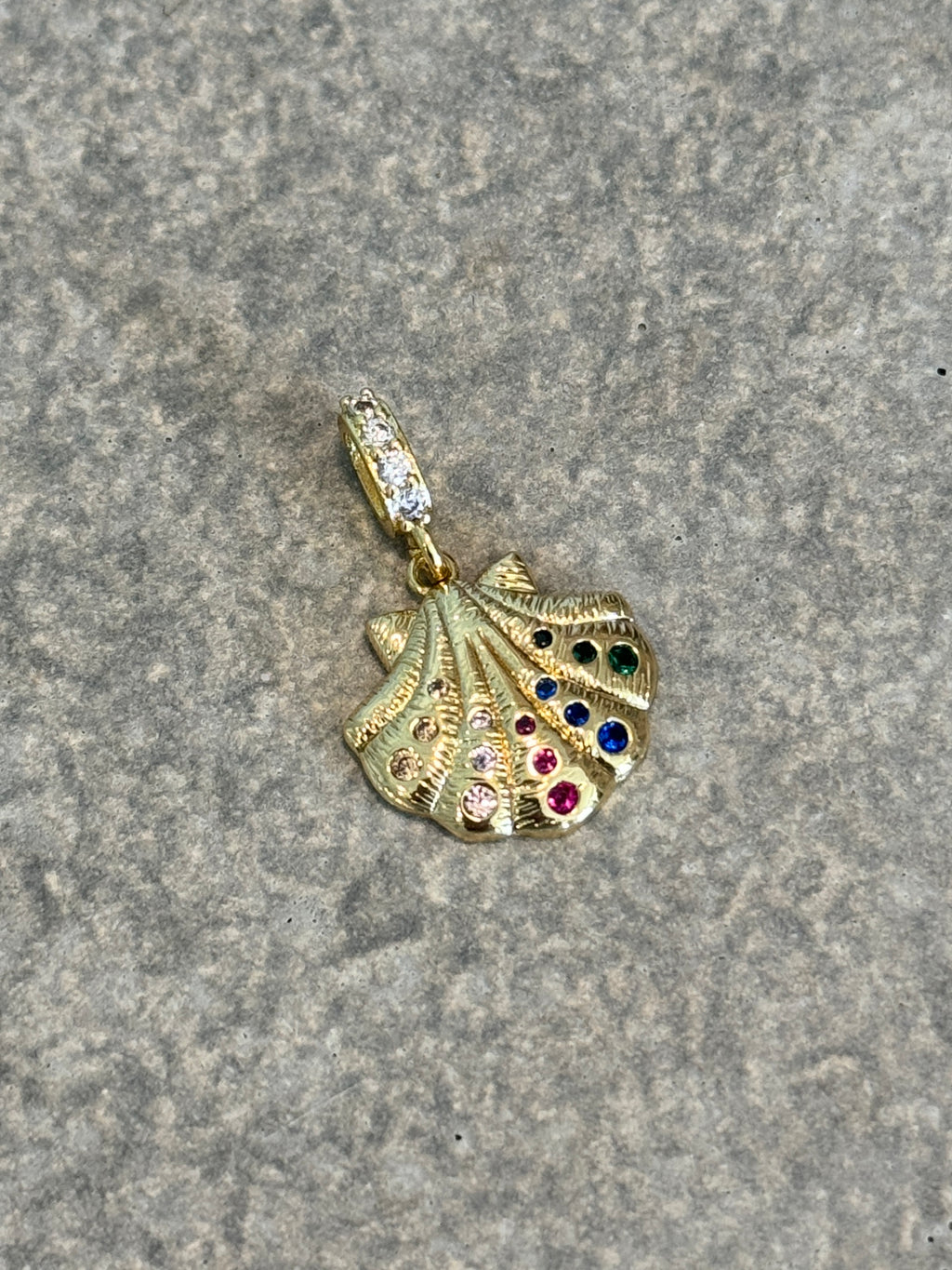 Shell Colors Charm