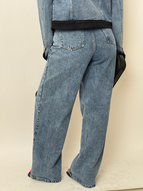 Bedazzled Details Jeans