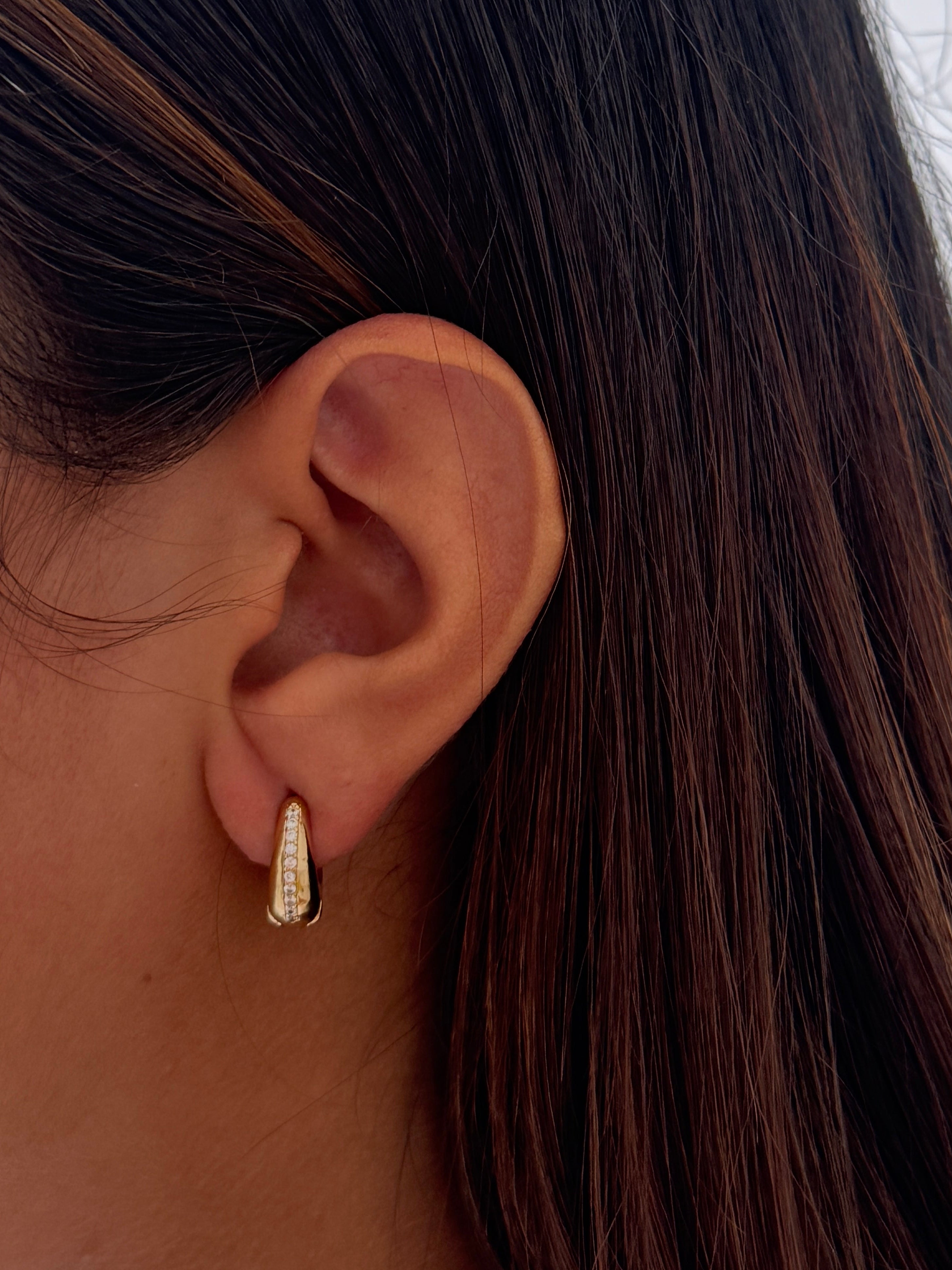 Teardrop Pave Huggie