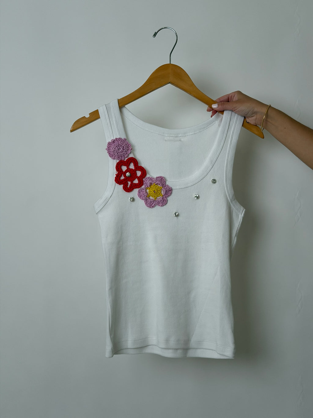 Crochet Flowers Tank Top White