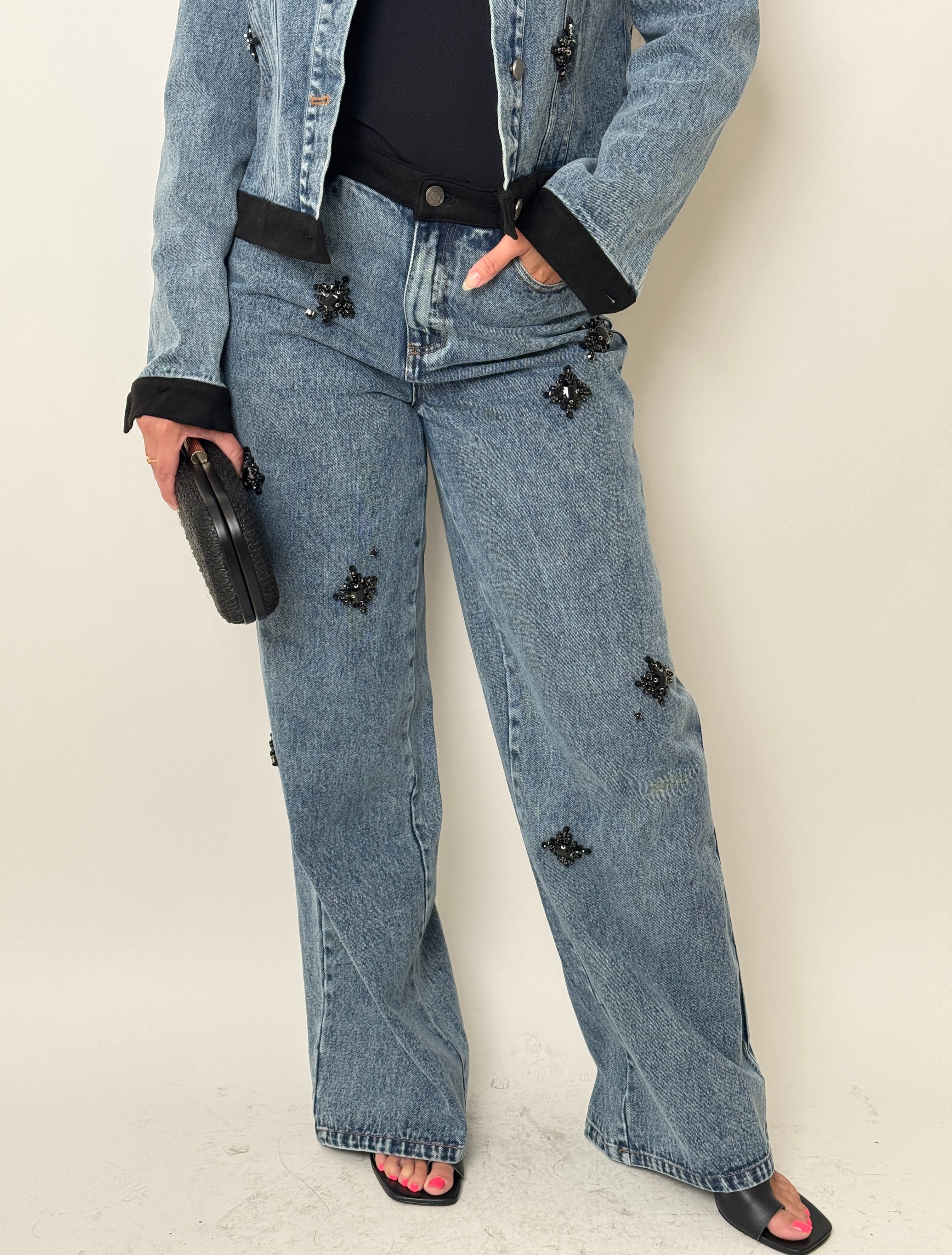 Bedazzled Details Jeans