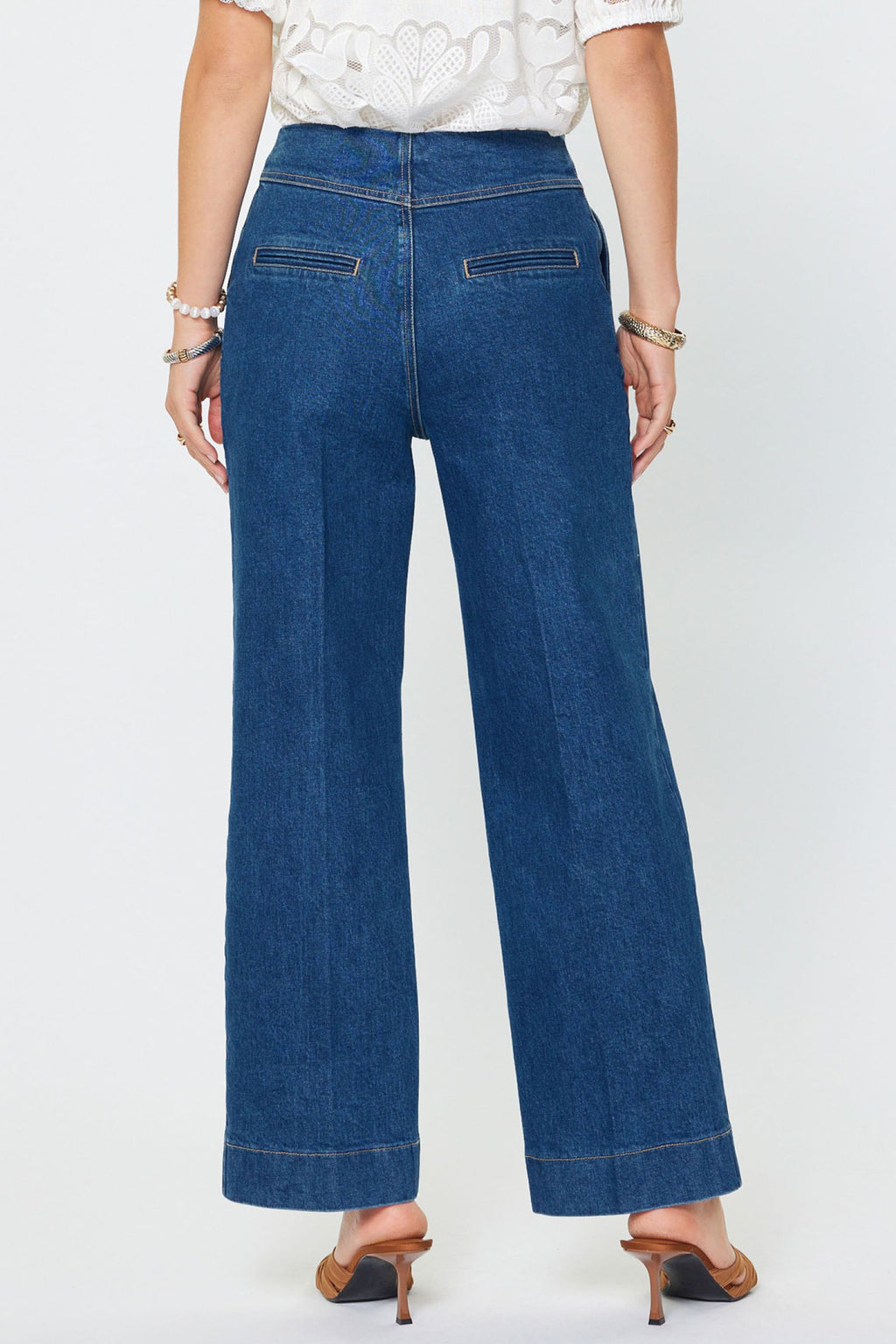 Waistband-Free Jeans