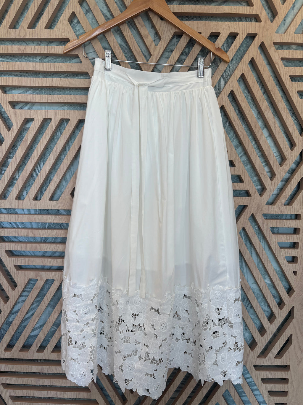 White Flowers Midi Skirt