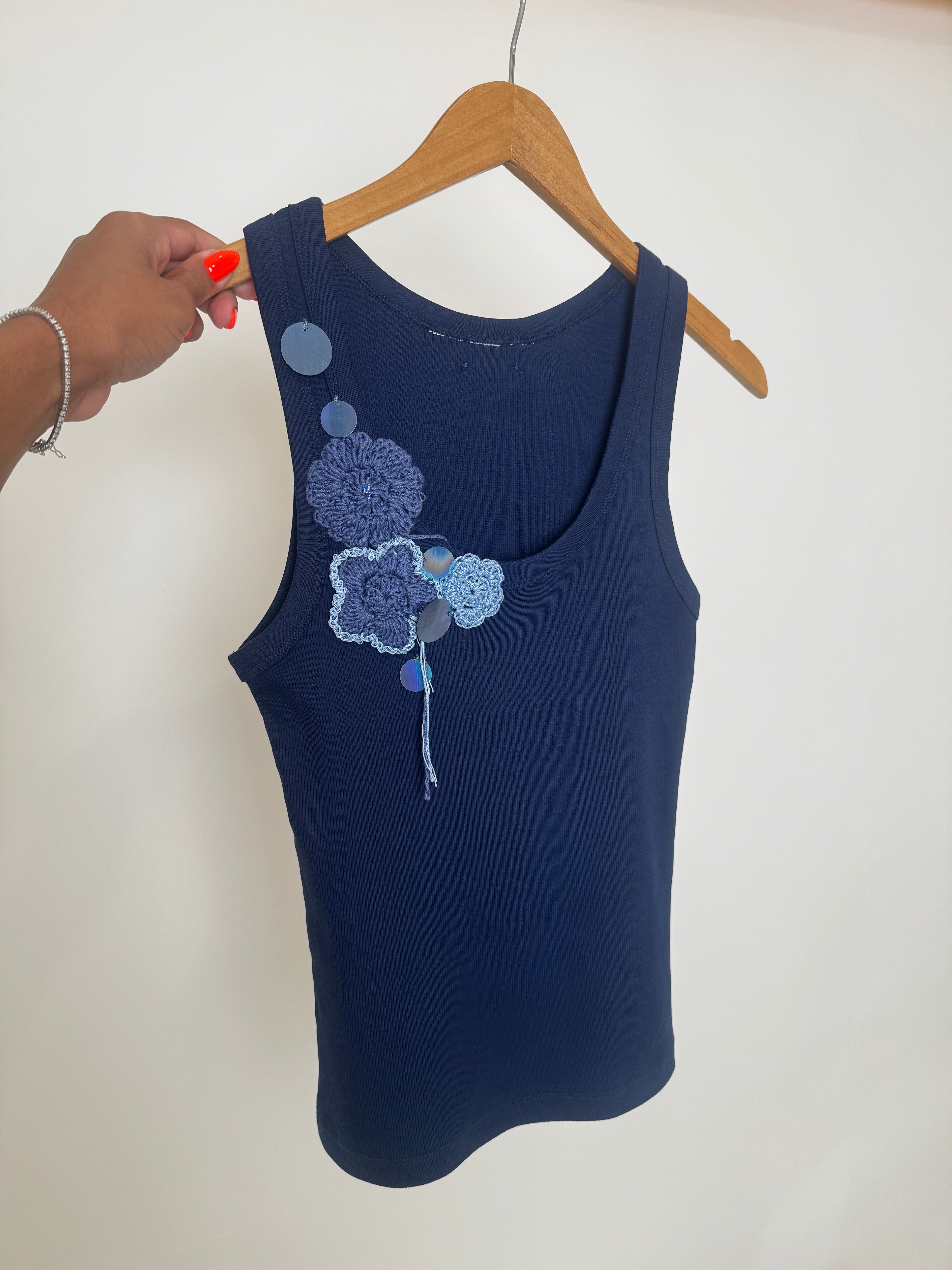 Crochet Flowers Tank Top Navy Blue