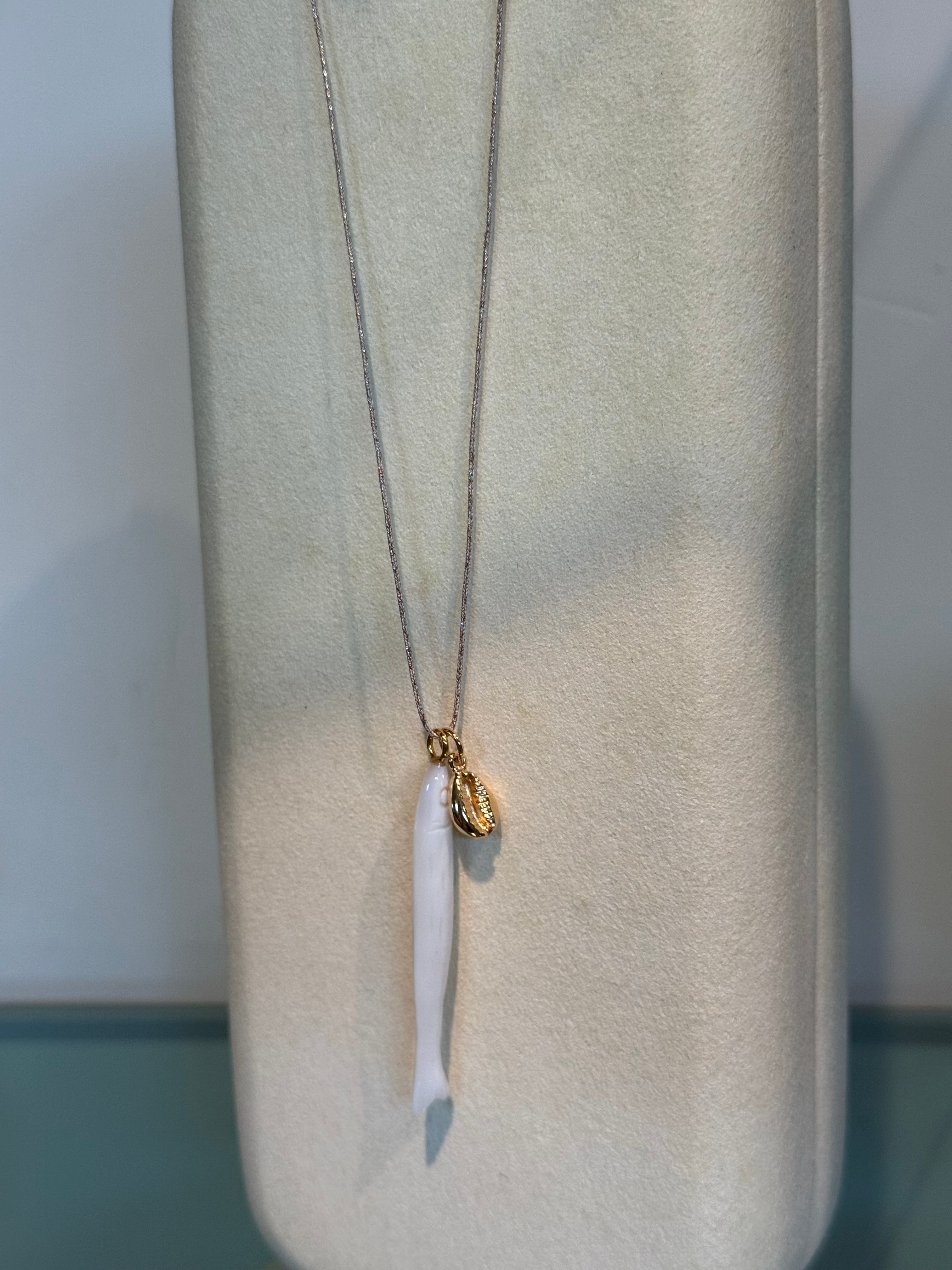 Ecume Necklace