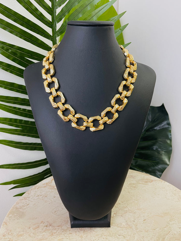 
            
                Load image into Gallery viewer, Precious Gold Necklace
            
        