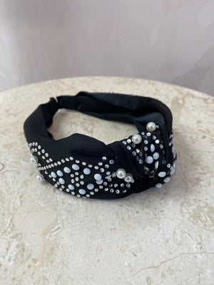 
            
                Load image into Gallery viewer, Pearls Headband
            
        